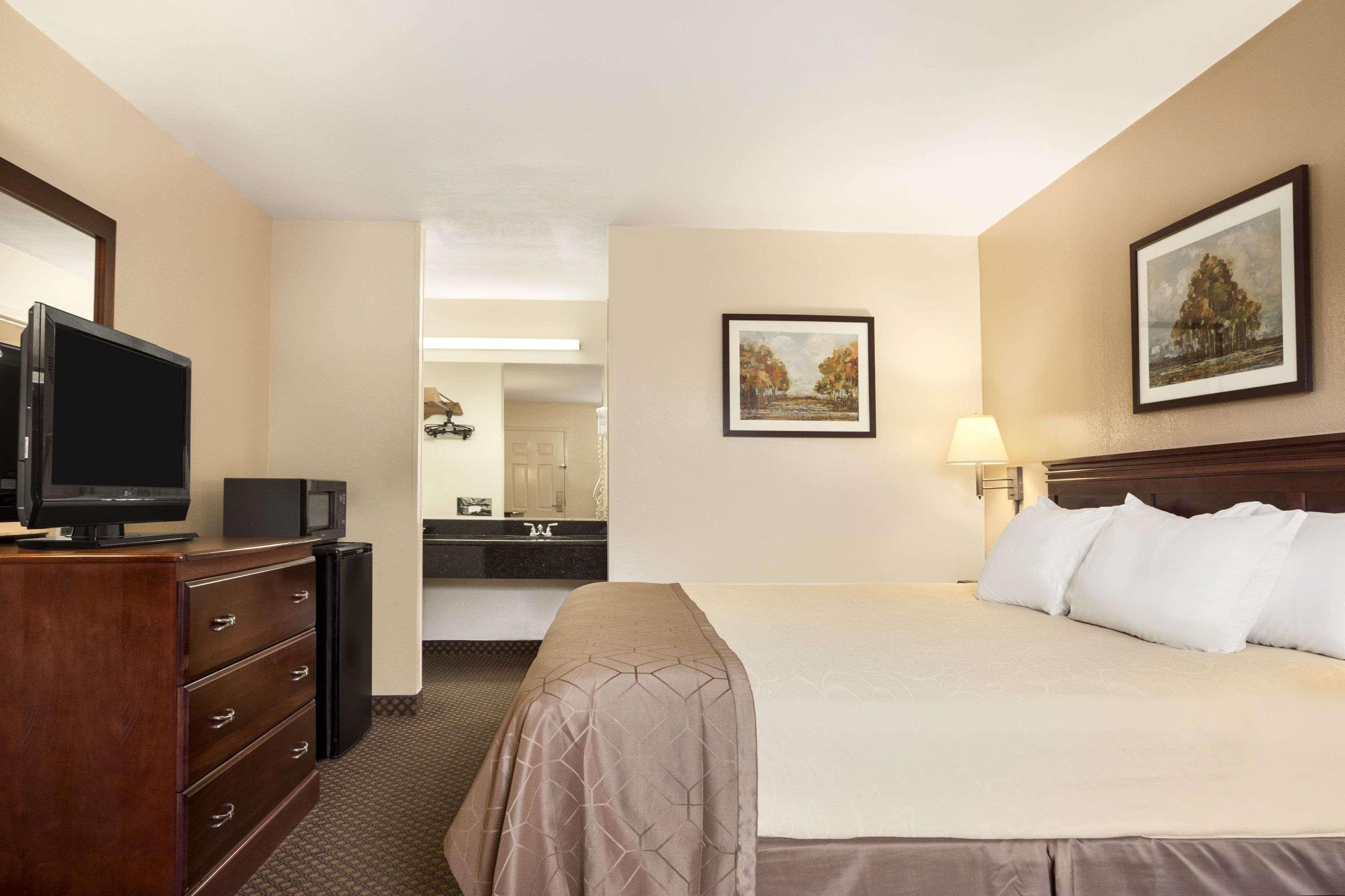 Days Inn By Wyndham Kuttawa/Eddyville Esterno foto