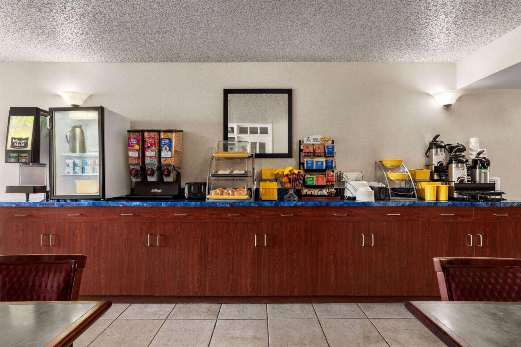 Days Inn By Wyndham Kuttawa/Eddyville Esterno foto