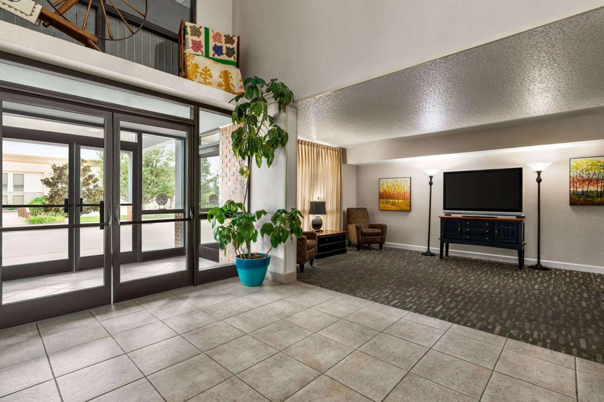 Days Inn By Wyndham Kuttawa/Eddyville Esterno foto